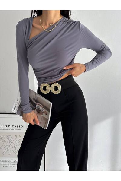 alenmoda Γυναικεία Μαύρη Μπροστινή V Χαμηλή Λεπτομέρεια Sandy Υφασμάτινη Μπλούζα