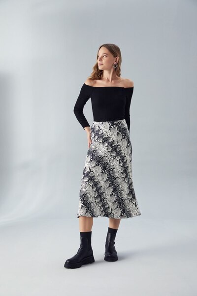 Julishop Жіноча спідниця з візерунком змії з віскозної тканини, з еластичним поясом, середньої довжини, з преміум-сатину