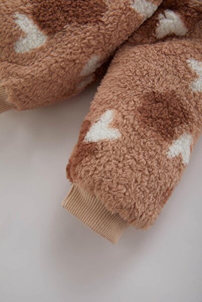 DeFacto Kız Bebek Bisiklet Yaka Kalp Desenli Welsoft Pelüş Sweatshirt B3347a523wn