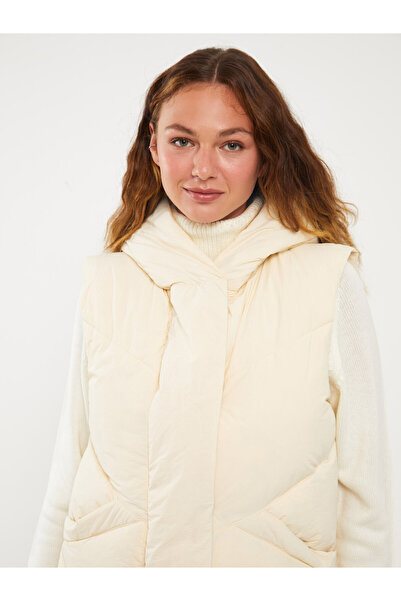 LC Waikiki Women's Puffer Hooded Vest