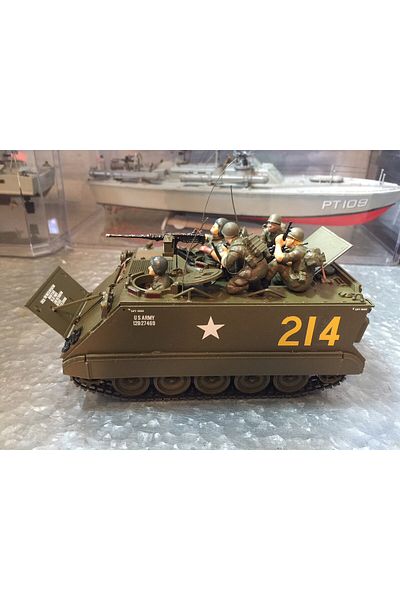 TAMIYA 1/35 Us. M113 Armored Personnel Carrier Plastic Tank Model Kit, Unassembled Hobby Set