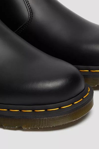 Dr. Martens Black Smooth Boots & Bootie For Unisex