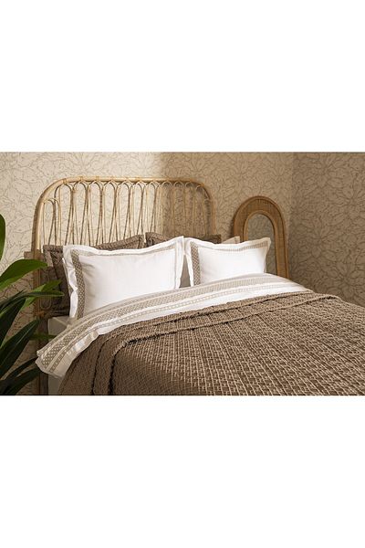 Gül Güler Veronica Double Bedspread
