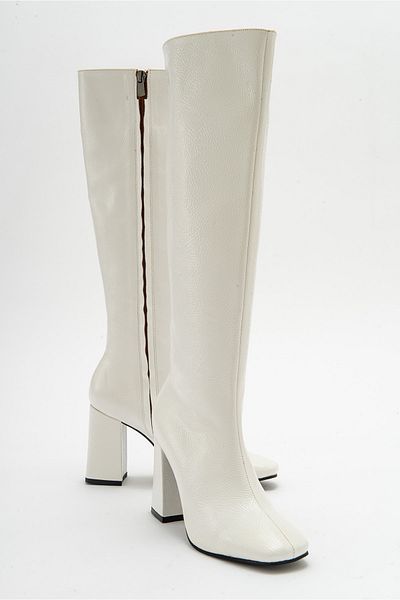Niloshka DOLVEN White Patent Leather Zippered Women's Boots