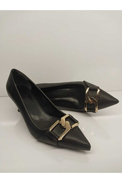 Purple Kadın Siyah Sivri Burun Zincir Tokalı Topuklu Ayakkabı