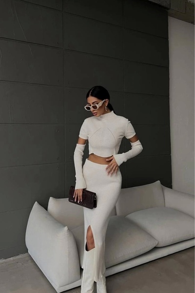 Eka Γυναικεία φούστα εκρού με σπαστό μανίκι 0999-23229