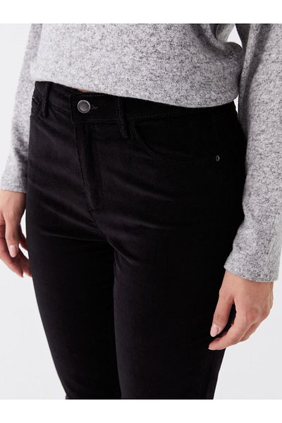 LC Waikiki Dámské kalhoty Normal Slim Fit Straight Velvet