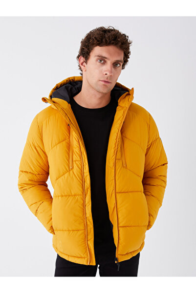 LC Waikiki سترة منتفخة للرجال بقصة ضيقة