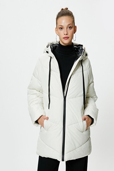 Koton Weißer Damenmantel