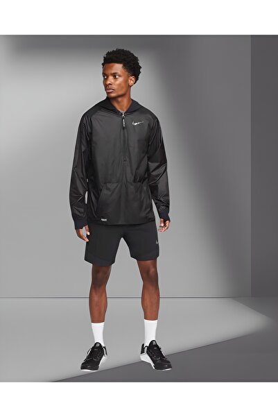 Nike سترة واقية بغطاء للرأس من Pro Repel (مقاومة للماء) 1/2 بسحاب للتدريب