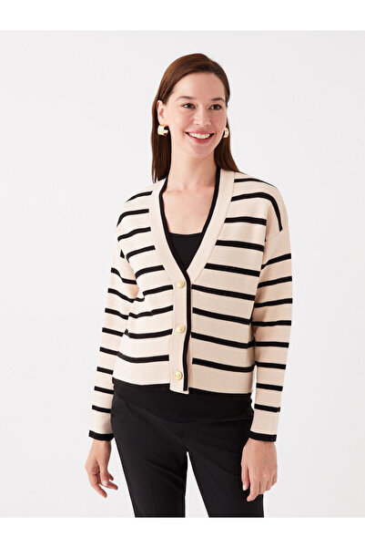 Umstandsstrickjacke mit Knopfleiste main image 1
