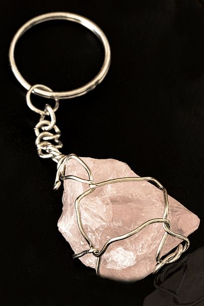 Tesbih Atölyesi Certified Wire Wrapped Raw Unprocessed Pink Quartz Stone Keychain