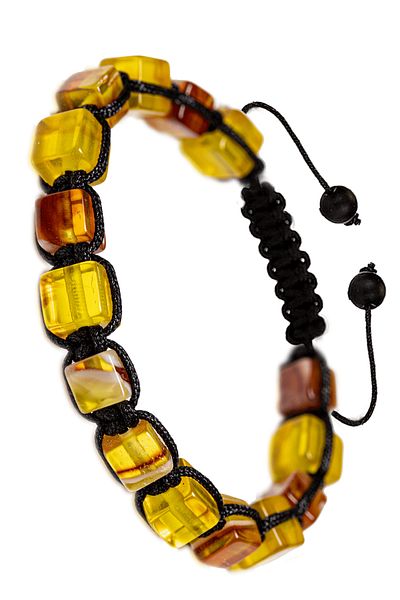 Tesbih Atölyesi Manufacturer Certified Cube Cut Yellow Red Natural Drop Amber Bracelet (UKRAINE)