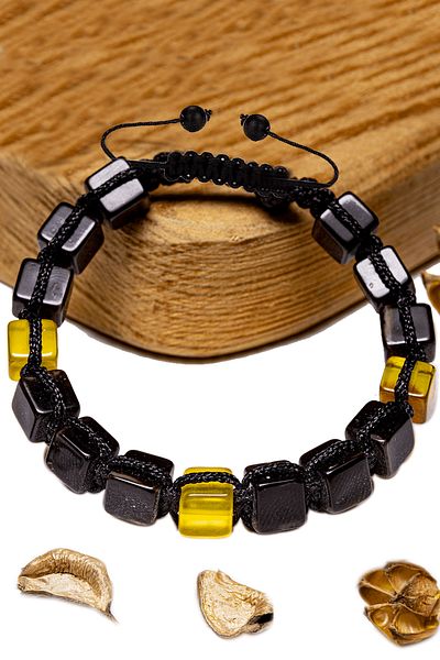 Tesbih Atölyesi Manufacturer Certified Cube Cut Burgundy Yellow Natural Drop Amber Bracelet
