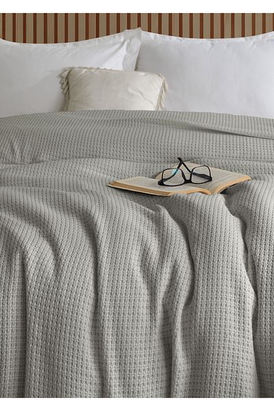 Lucy and Home 100% Cotton Jacquard Beige Bedspread 220x240cm