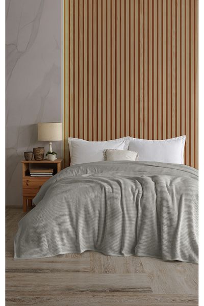 Lucy and Home 100% Cotton Jacquard Beige Bedspread 220x240cm