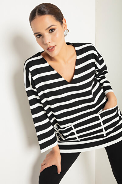 Lafaba Dámský černý pruhovaný svetr s výstřihem do V