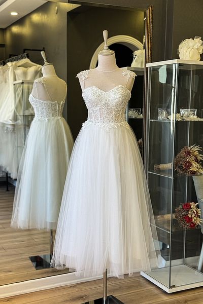 Lenta Moda White Embroidered Lace Covered Evening Dress