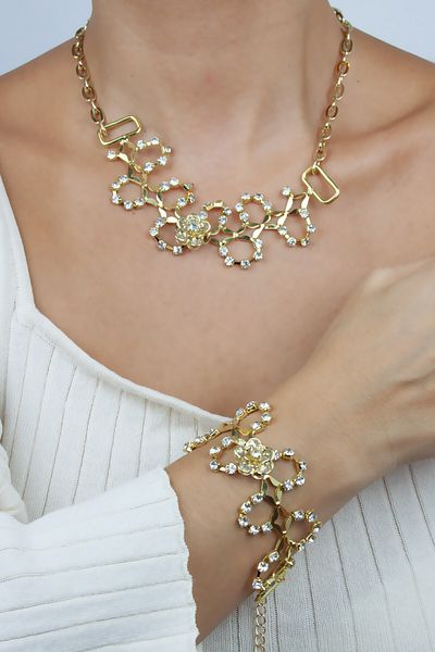 Liveyn Design Zircon Stone Flower Detail Gold Necklace Bracelet Set