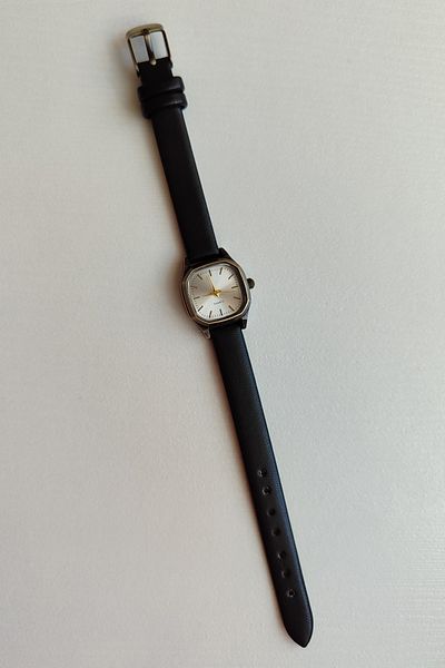 Ricardo SHOPAPERAL Ricardo Women's Wristwatch New Fashion Leather Cord Colorful Wristwatch DXD335