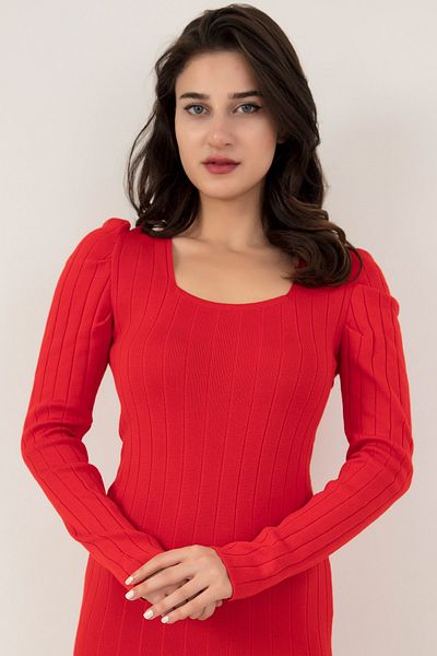 PULLIMM Rochie tricotată plisată cu mânecă cu gât pătrat ESP041