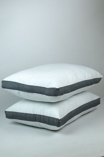 Misev Pillow, Set of 2, Hotel Quality Gusseted Pillow, For Back, Face, Or Side Sleepers