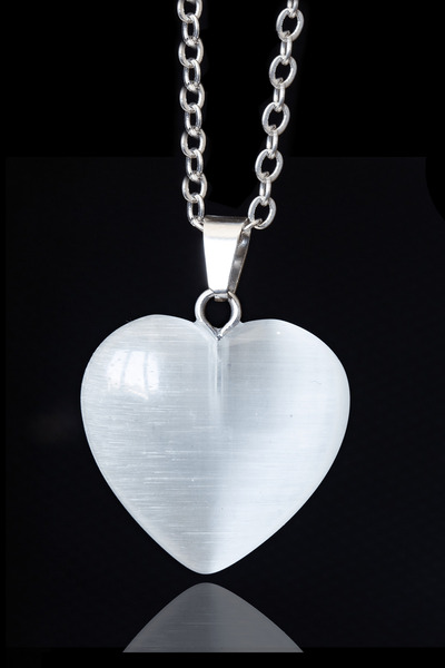 Tesbih Atölyesi Sertifikalı Kalp Model Doğal Selenit Taşı Kolye