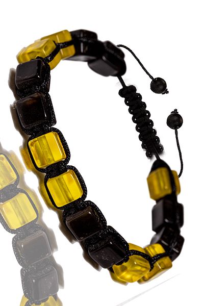 Tesbih Atölyesi Manufacturer Certified Cube Cut Burgundy Yellow Natural Drop Amber Bracelet