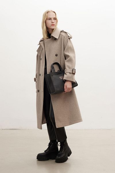 Manuka Kleine Canvas-Tasche mit Wascheffekt in Schwarz