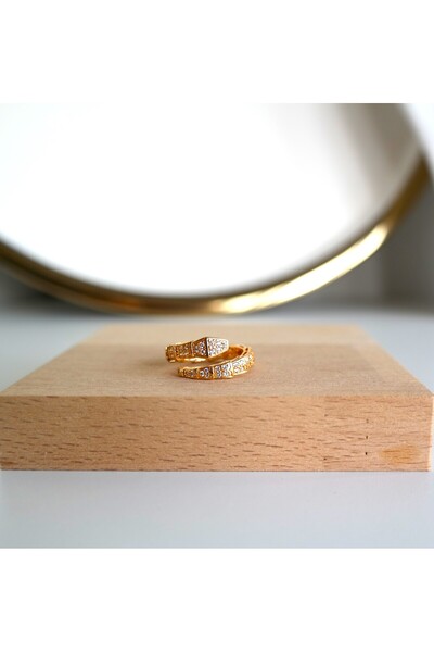 doi aksesuar Bvlgri Serpenti Altın Kaplama Yılan Motifli Yüzük