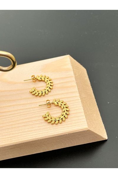 The Collection Karmaz Women's Leaf Patterned Gold Twist Earrings
