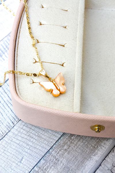 Neva GOLD PLATED ARPA CHAIN BEIGE COLOR BUTTERFLY BIGUTER NECKLACE