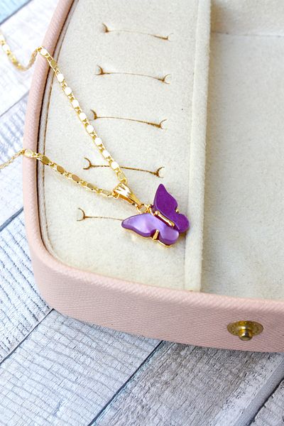 Neva GOLD PLATED ARPA CHAIN PURPLE COLOR BUTTERFLY BIGUTER NECKLACE