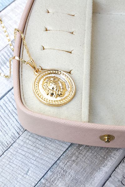Neva GOLD PLATED ARPA CHAIN LION MOTIFED MEDALION NECKLACE