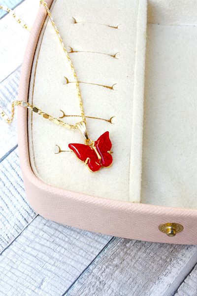 Neva GOLD PLATED ARPA CHAIN RED COLOR BUTTERFLY BIGUTER NECKLACE