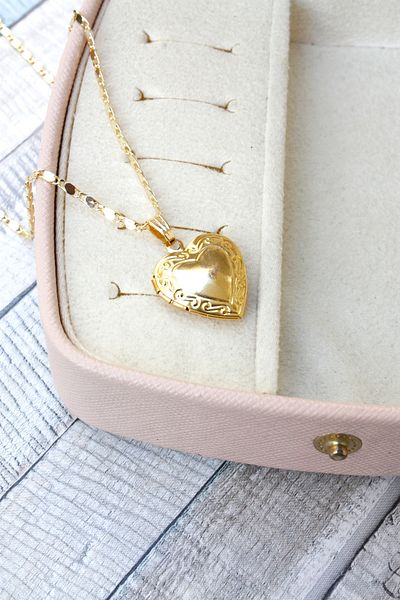 Neva GOLD PLATED ARPA CHAIN MEDIUM SIZE WITH MOTIF COVER HEART BIGUTER NECKLACE