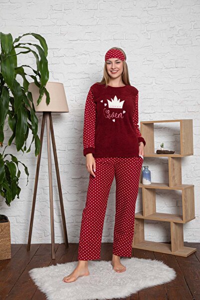 Polat Women's Queen Embroidered Wellsoft Plush Pajama Set Red