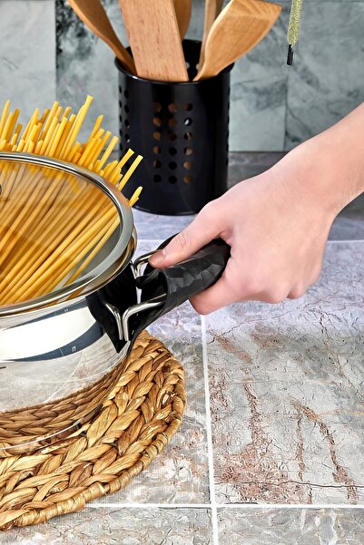 Comprox طقم مكون من قطعتين من حامل الوعاء والمقلاة سيليكون - طقم من قطعتين رمادي وأسود 16 × 16 سم