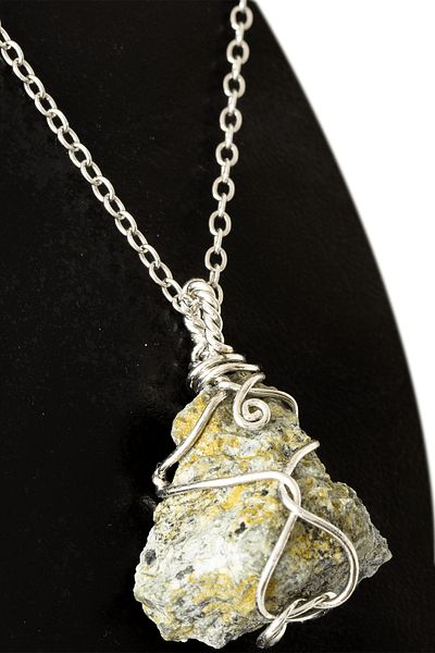Tesbih Atölyesi Certified Raw Unprocessed Wire Wrapped Serpentine - Snake Stone Necklace
