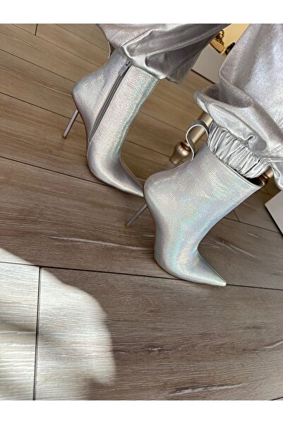 Purple Kadın Gümüş Metalik Yüksek Topuklu Bot