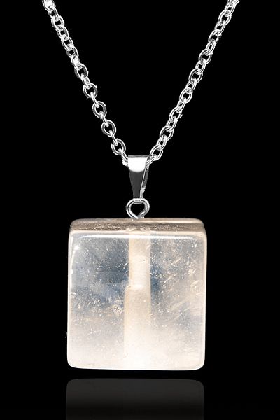 Tesbih Atölyesi Certified Cube Model Crystal Quartz Stone Necklace