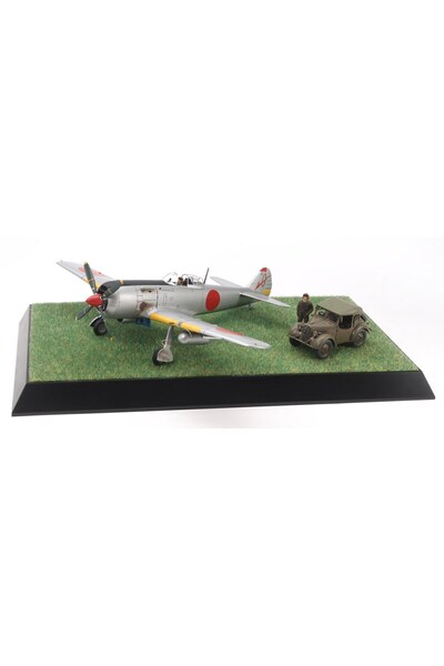 TAMIYA 1/48 Hayate & Kurogane Plastik Uçak Maket Kiti, Diorama Zemin ile birl...