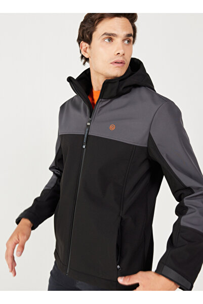 WRANGLER Regular Fit Men's Black Jacket W 232270001 Soft Shell Jacket