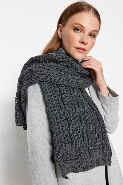 Trendyol Collection Anthrazitfarbener gestrickter detaillierter Schussfaden TWOAW21AT0018