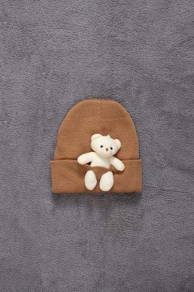 ADABEBEK Knitwear Kids Beanie with Teddy Bear Accessory