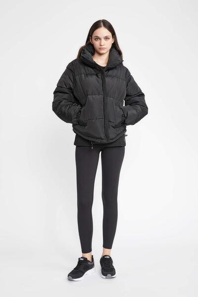 DeFacto Kadın Mont - Z1438AZ/BK81