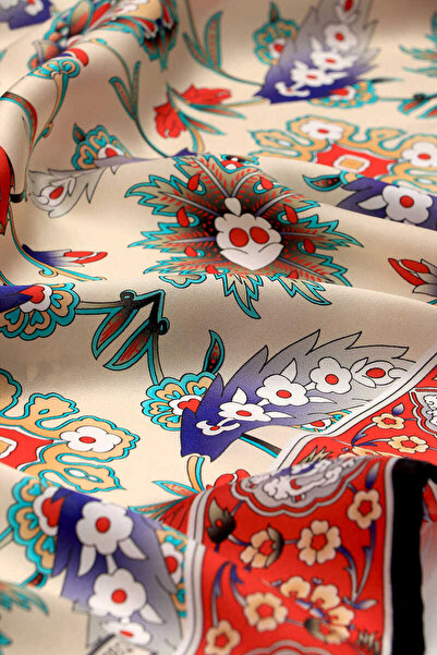 Bursa İpek Μαύρο κόκκινο μεταξωτό μαντήλι με σχέδιο Εφέ