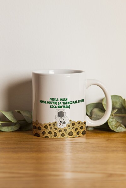 Hediyecim Vuslat Porcelain - Astronaut Loneliness Motto Mug - Machine Washable