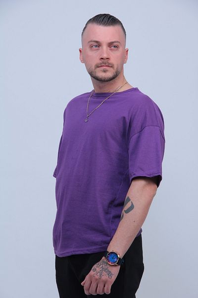 MODAGEN Ανδρικό T-Shirt με μωβ Crew Neck Casual Cut