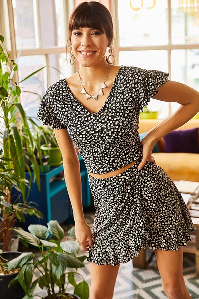 Olalook Damen Set mit Wickelrock, Unterteil und Oberteil in Schwarz mit Blumenmuster TKM-19000140